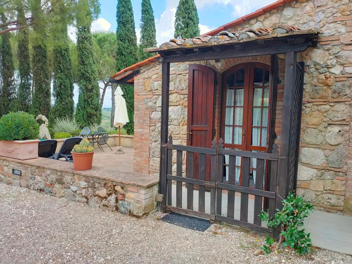 Agriturismo Casanova Di Pescille San Gimignano Exterior photo