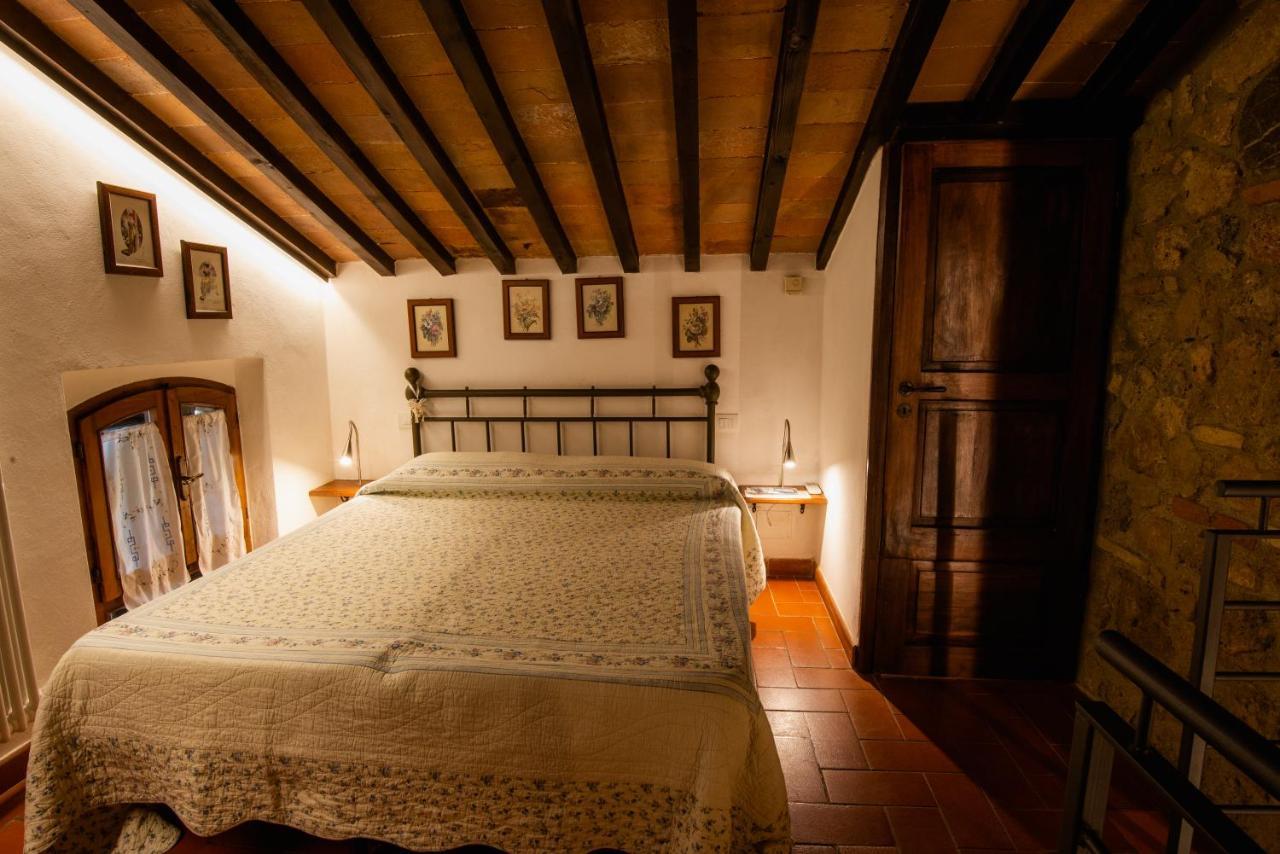 Agriturismo Casanova Di Pescille San Gimignano Exterior photo