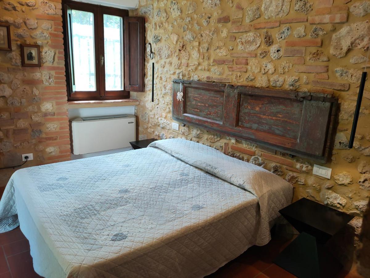 Agriturismo Casanova Di Pescille San Gimignano Exterior photo