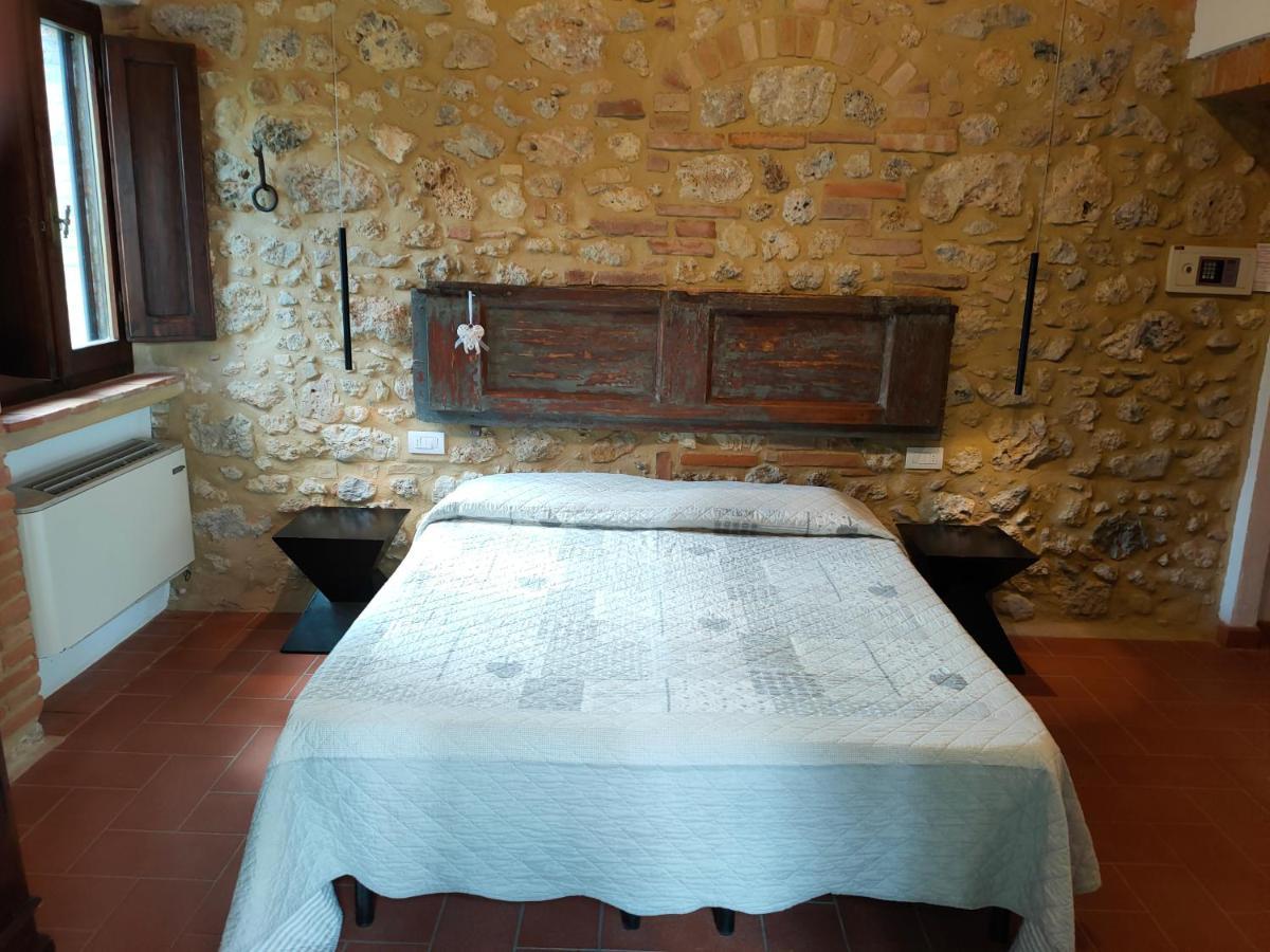 Agriturismo Casanova Di Pescille San Gimignano Exterior photo