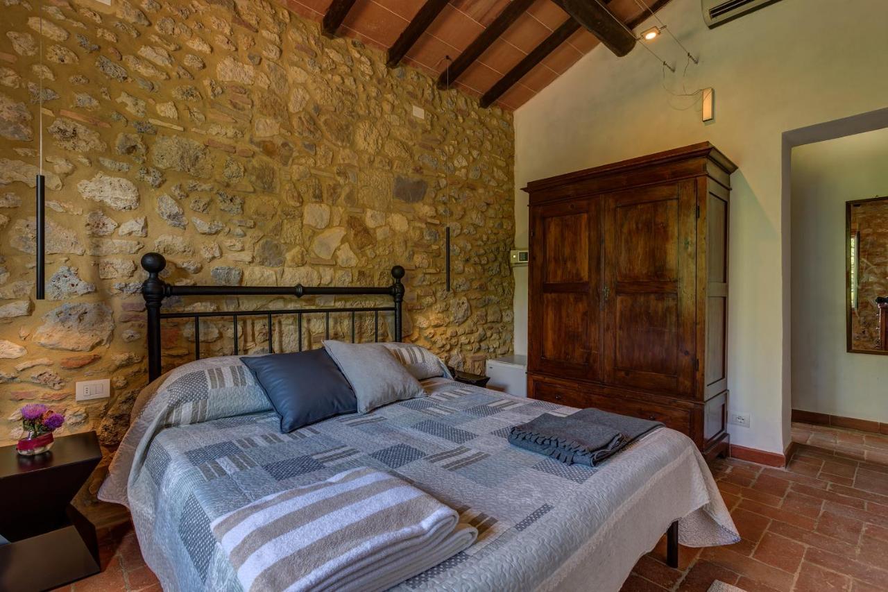 Agriturismo Casanova Di Pescille San Gimignano Exterior photo