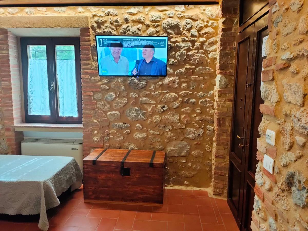 Agriturismo Casanova Di Pescille San Gimignano Exterior photo