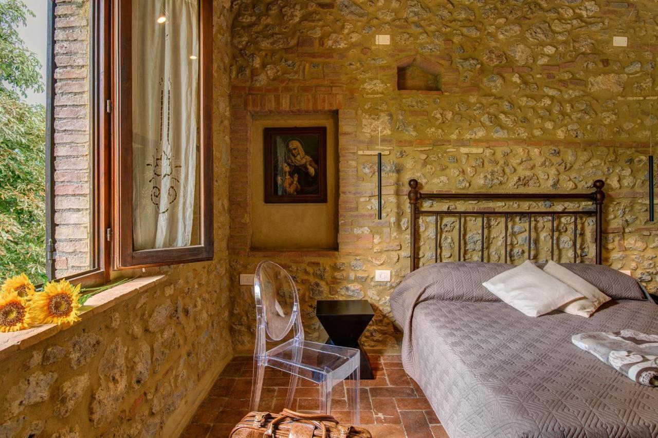 Agriturismo Casanova Di Pescille San Gimignano Exterior photo