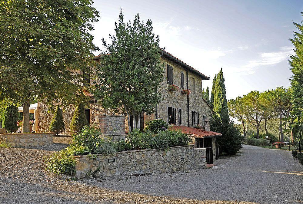 Agriturismo Casanova Di Pescille San Gimignano Exterior photo