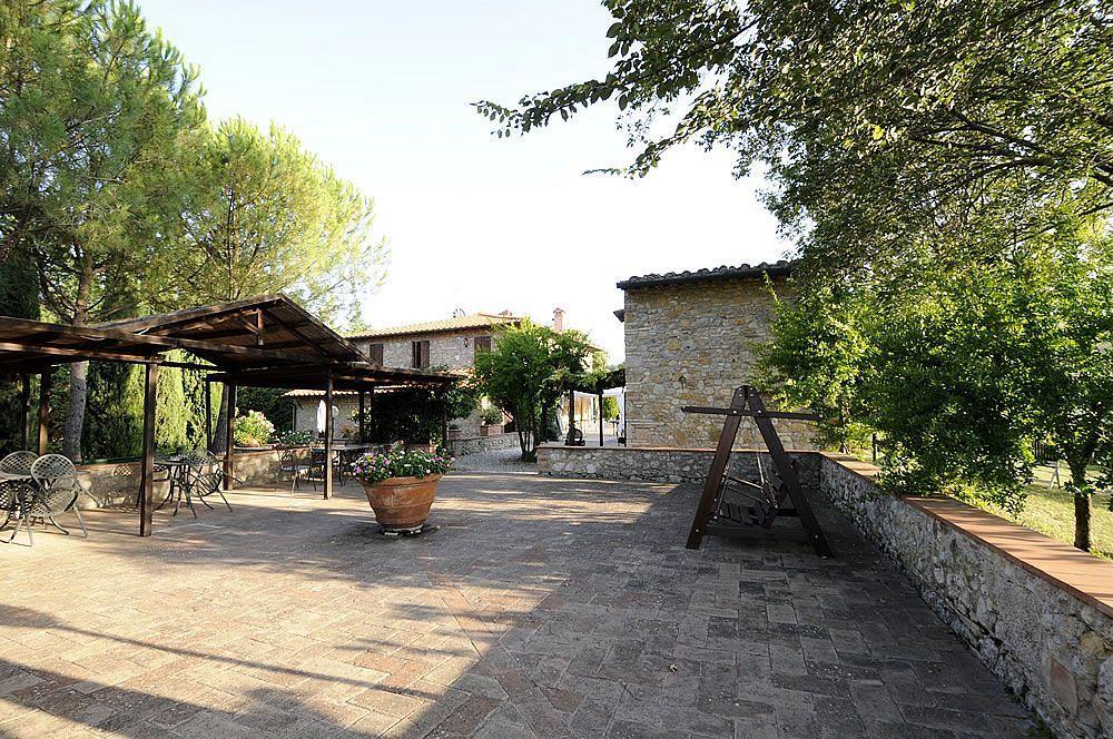 Agriturismo Casanova Di Pescille San Gimignano Exterior photo