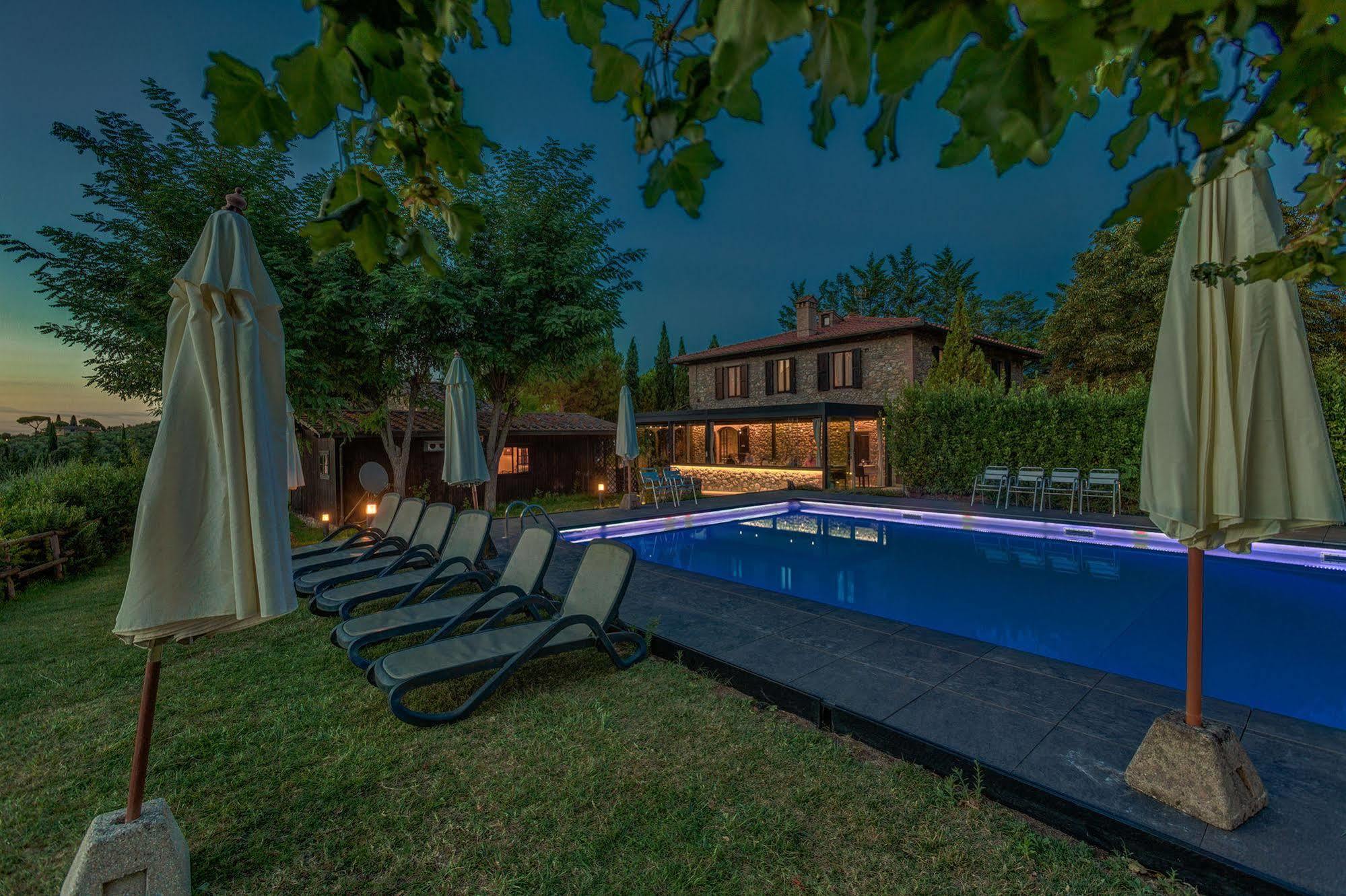 Agriturismo Casanova Di Pescille San Gimignano Exterior photo