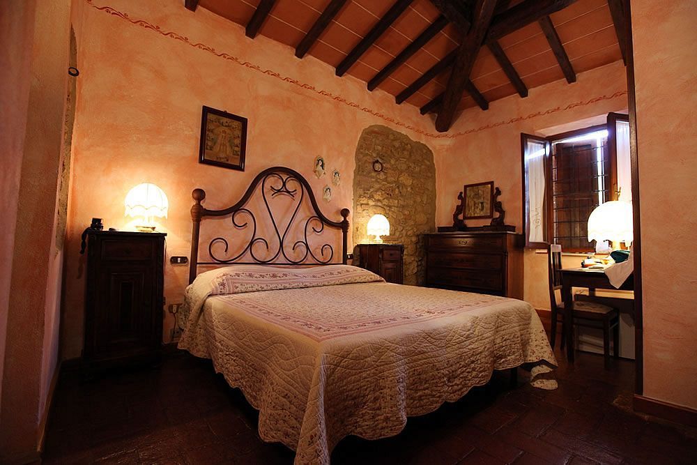 Agriturismo Casanova Di Pescille San Gimignano Exterior photo