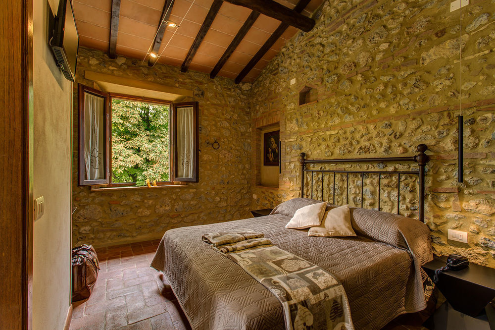Agriturismo Casanova Di Pescille San Gimignano Exterior photo